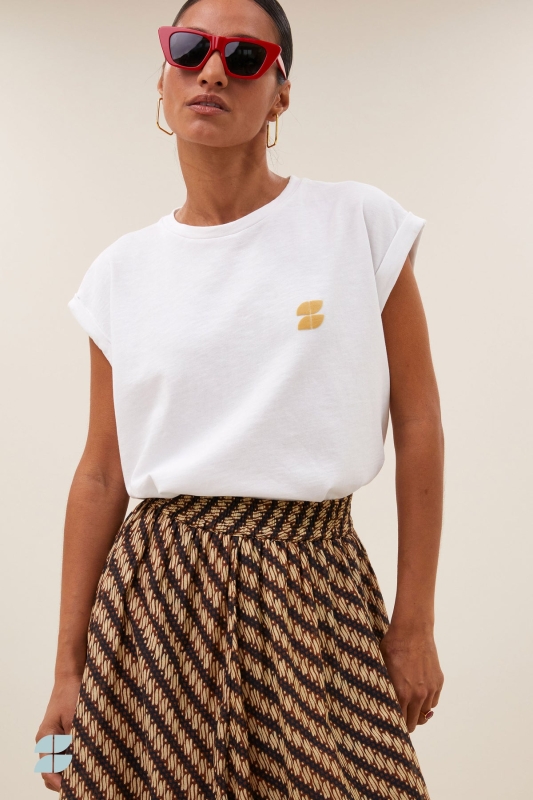 By-Bar tobi flame logo top bright white