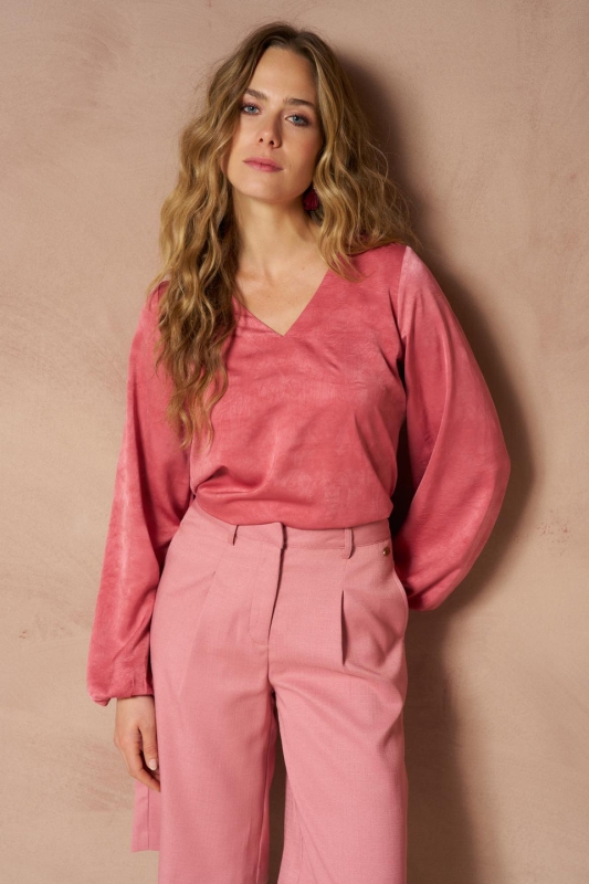Lofty Manner Top Ilou Bow relaxed